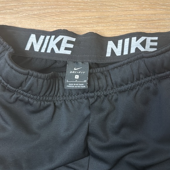 Nike black dri-fit sweatpants - Picture 4 of 4